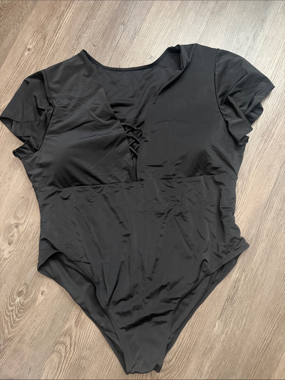 SHEIN Black Short Sleeve Lace-Up One-Piece Swimsuit